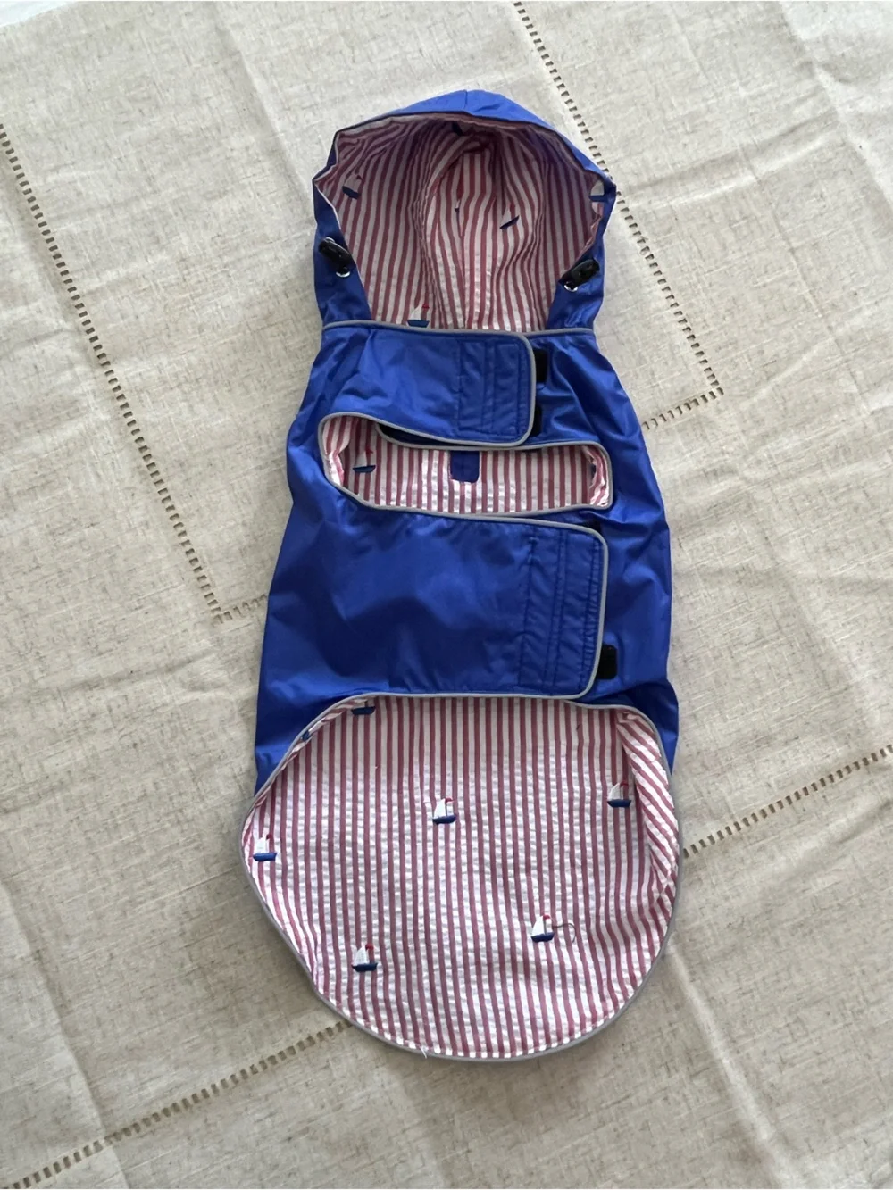 NWT THE WORTHY DOG Blue/Sailboat Seattle Slicker Dog Pet Raincoat, Medium
